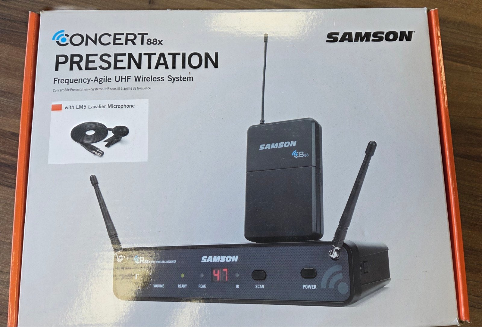 5x Samson Concert 88x UHF Draadloze Microfoons Presentatiesy, Ophalen of Verzenden, Zo goed als nieuw, Draadloos