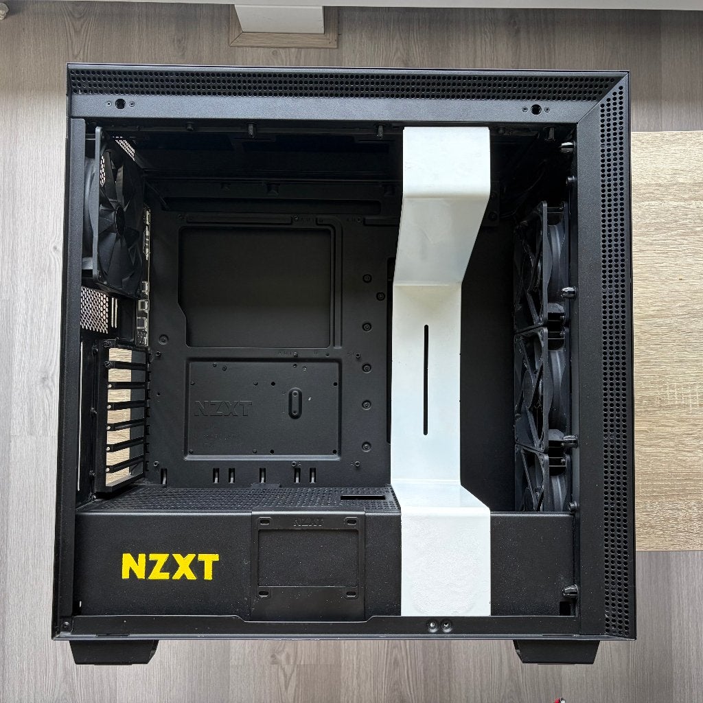 NZXT H710 case with fan hub, Computers en Software, Computerbehuizingen, Zo goed als nieuw, Ophalen