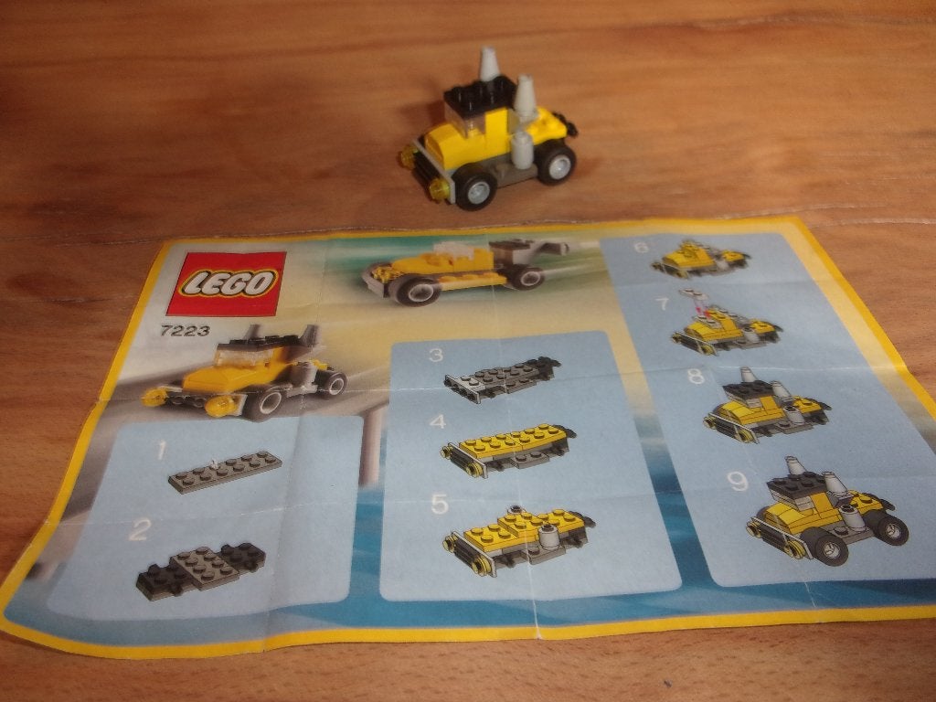 Lego Designer Sets 7223-1 Yellow Truck uit 2003 (2), Gebruikt, Overige thema's, Lego, Inclusief instructies