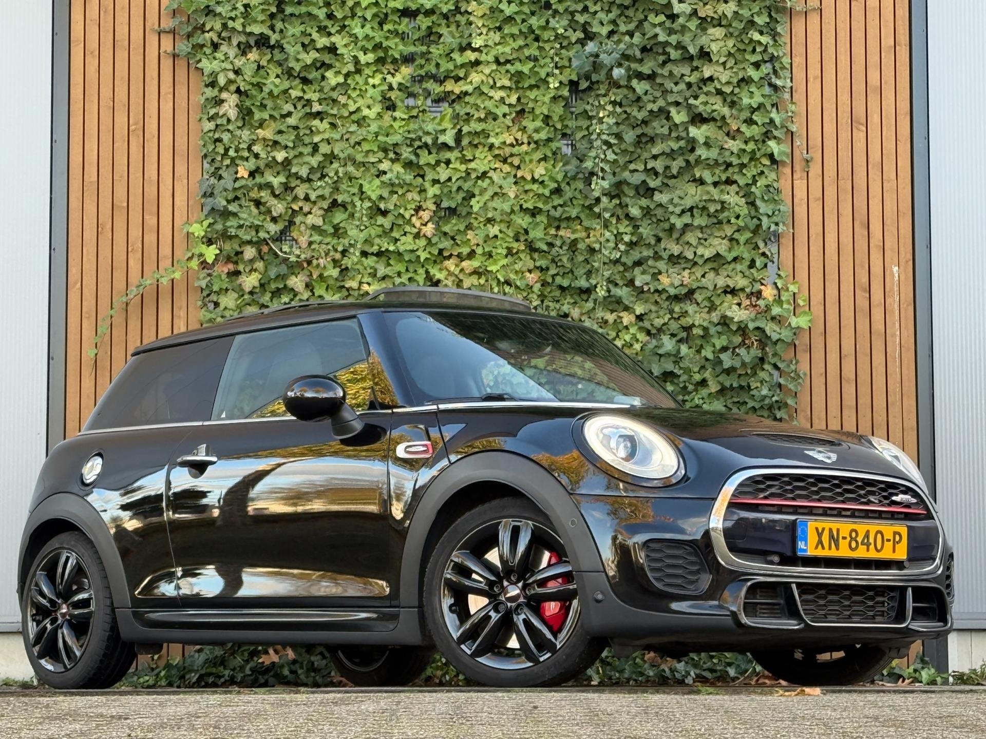 Mini Mini 2.0 John Cooper Works Chili|PANO|HEAD UP|231PK|JCW, Auto's, 1998 cc, Gebruikt, 4 cilinders, 4 stoelen