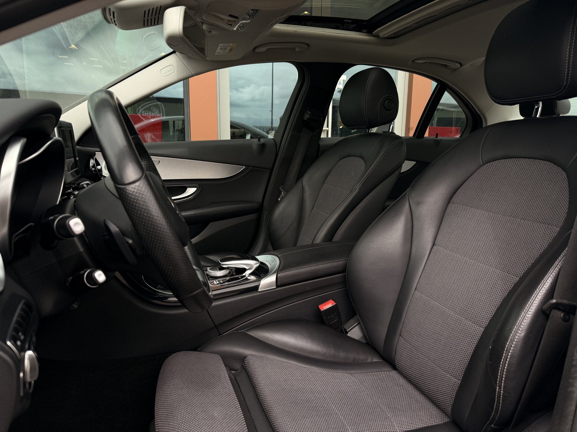Mercedes-Benz C-Klasse 180 Prestige | Schuif/Kanteldak | Tre, Automaat, Leder en Stof, 1595 cc, Bedrijf