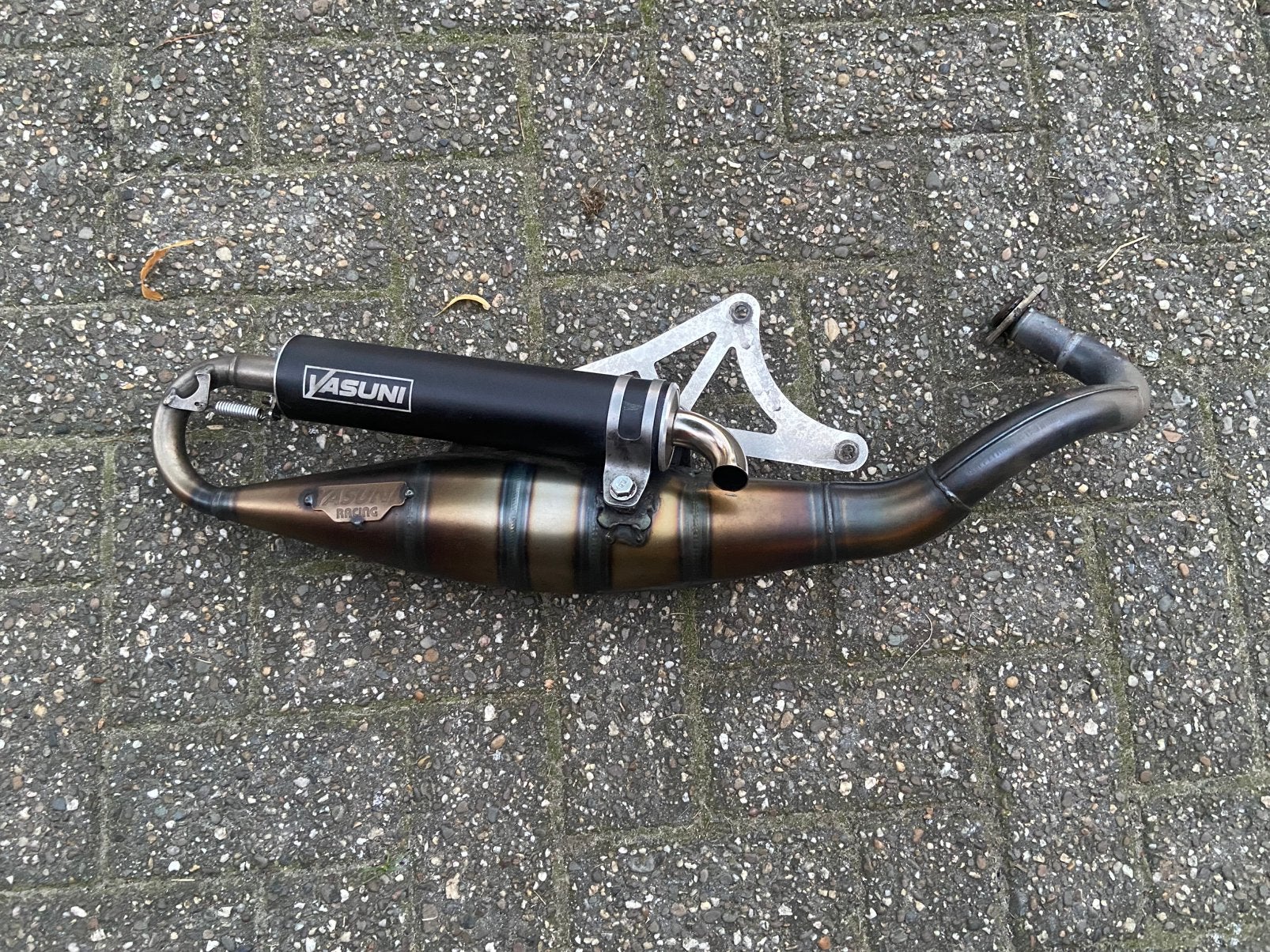 Yasuni R piaggio, Ophalen, Zo goed als nieuw, Uitlaat