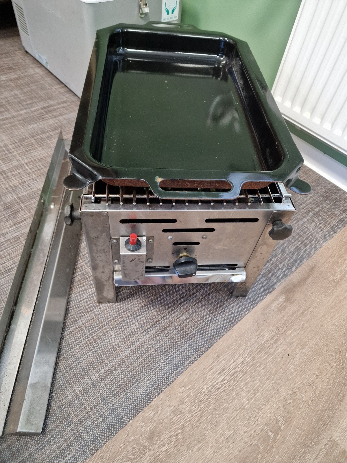 Hendi Grill Master Mini met bakplaat en poten - Compacte gas, Ophalen, Gebruikt, Hendi Grill Master