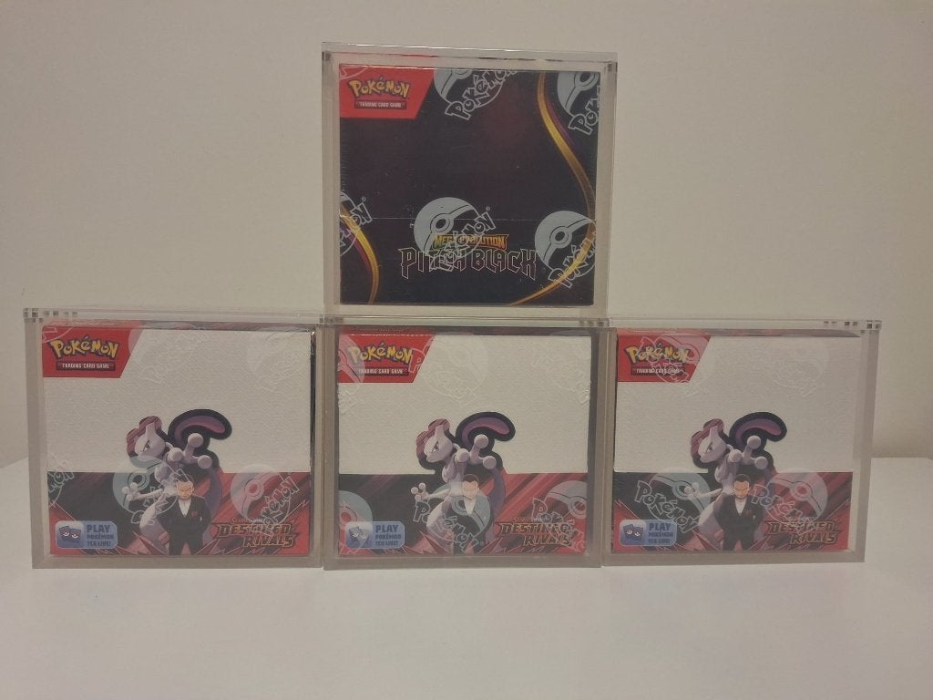Sealed Pokémon Booster Boxen in Acryl Case, Ophalen of Verzenden, Nieuw, Boosterbox, Foil