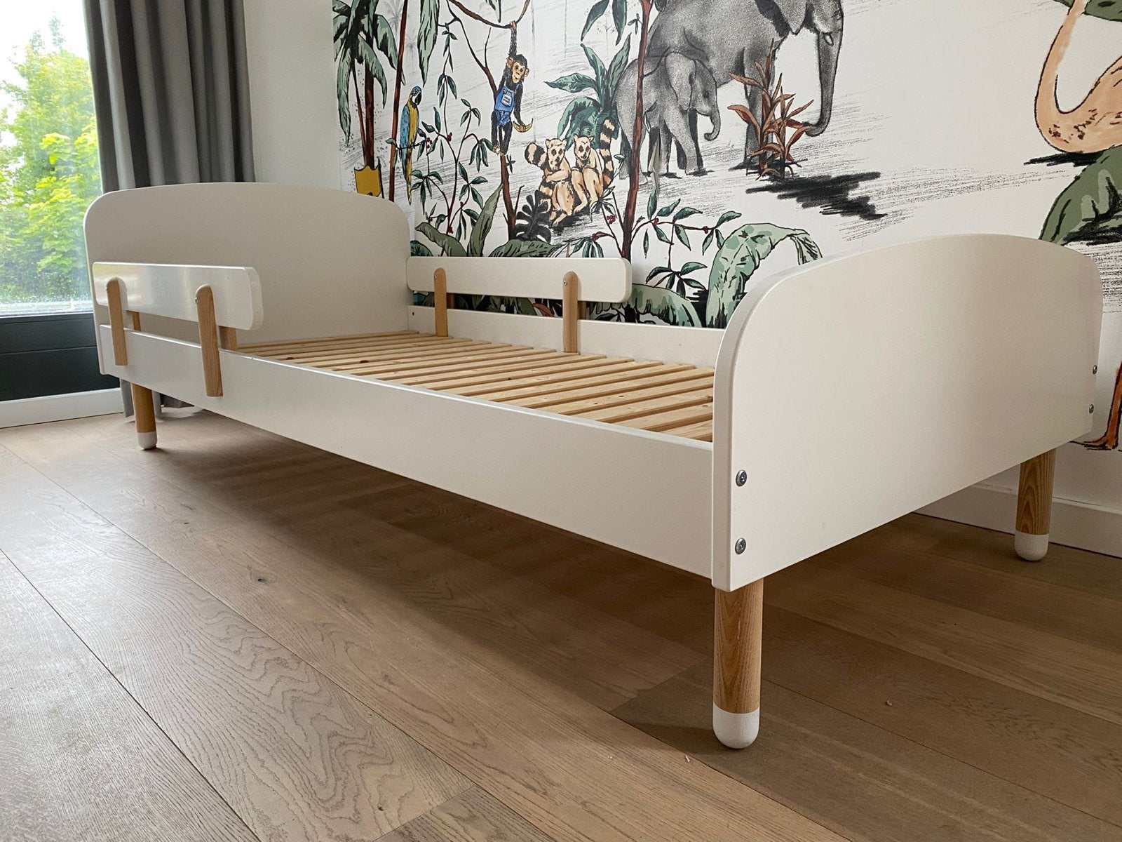 FLEXA Play kinderbed 90x200 + 2 uitvalrekken, Ophalen, 70 tot 85 cm, Zo goed als nieuw, Lattenbodem