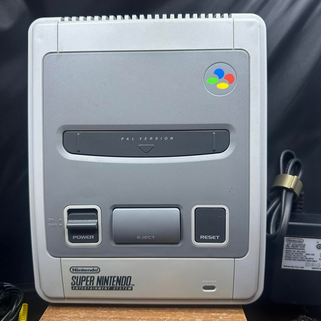 Super Nintendo (SNES) PAL compleet met controller + kabels, F, Verzenden, Zo goed als nieuw, W