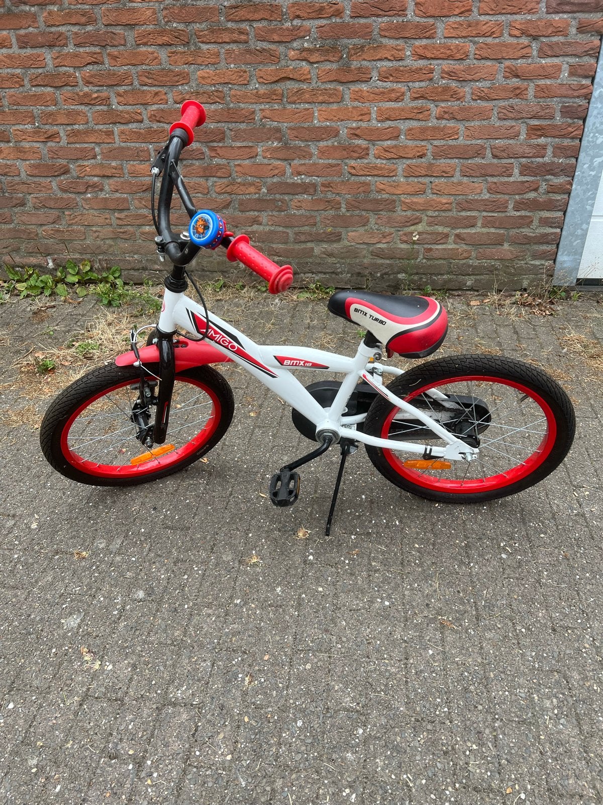 Amigo BMX Turbo kinderfiets 16 inch - Wit/Rood, Ophalen, Gebruikt, Terugtraprem, 16 tot 20 inch