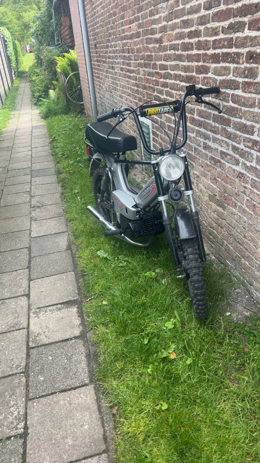 Tomos 50cc snelle brommer - Goed onderhouden, Ophalen of Verzenden, Gebruikt, Maximaal 45 km/u, Standard