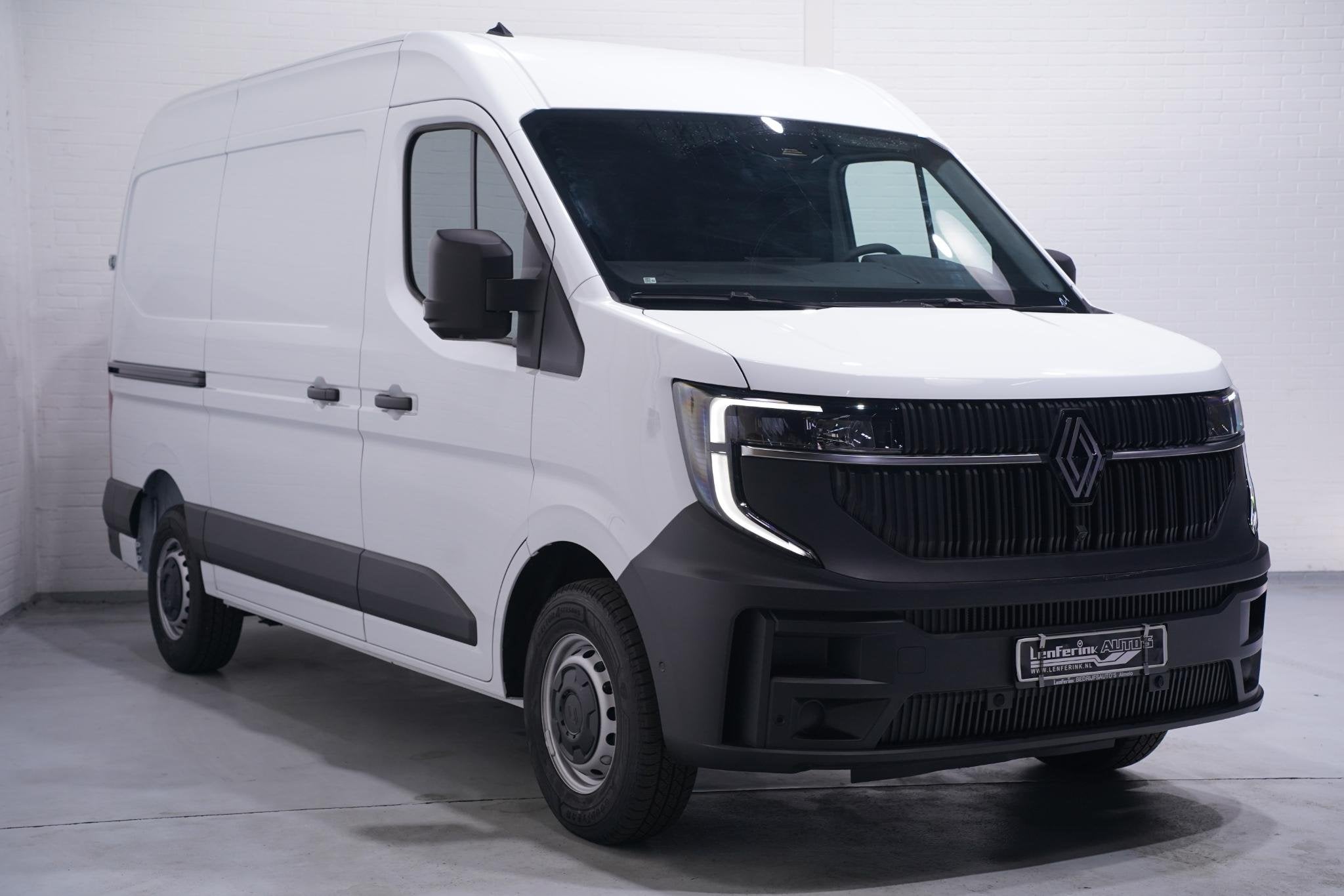 Renault Master 2.0 dCi 130 pk L2H2 Incl. BPM, ex BTW, Navi A, Parkeersensor, Stof, Gebruikt, 4 cilinders