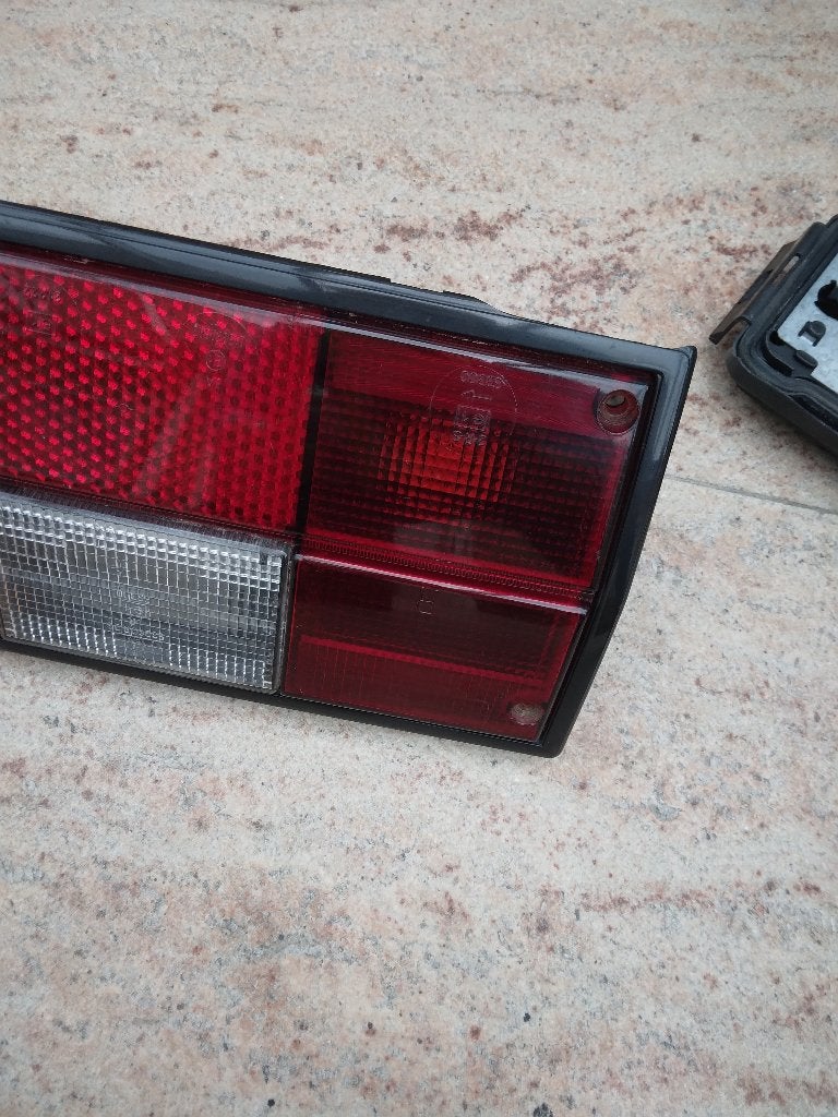 VW T3 Hella Achterlicht met lampendrager RECHTERKANT, Auto-onderdelen, Ophalen of Verzenden, Volkswagen
