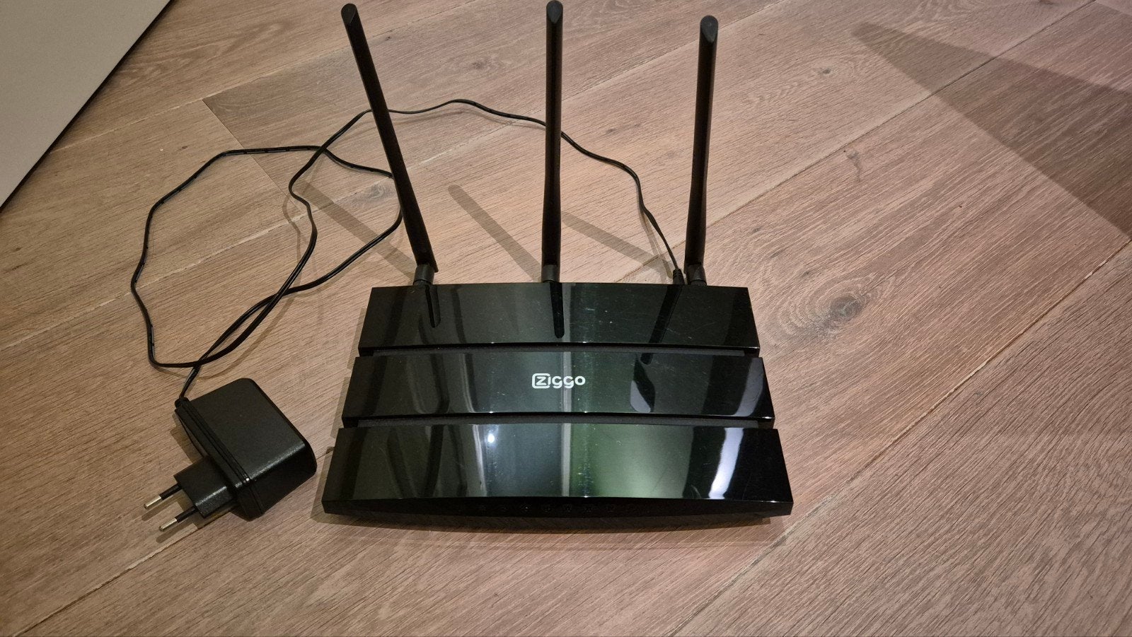 Ziggo C7, Computers en Software, Ophalen of Verzenden, Gebruikt, Router met modem, Ziggo