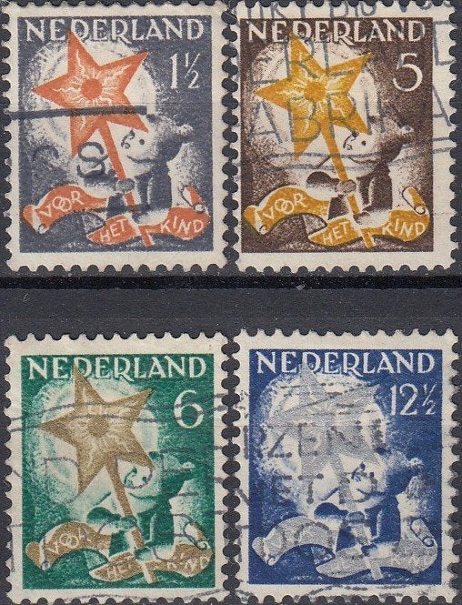Nederland 2.40.1- 1933- Kinderzegels- NVPH-261 t/m 264- G, Postzegels en Munten, Postzegels | Nederland, Verzenden, T/m 1940, Gestempeld