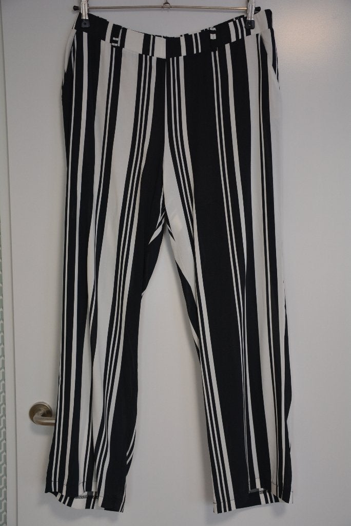 Nieuwe broek KYRA., Overige kleuren, Maat 46/48 (XL) of groter, Nieuw, Ophalen of Verzenden