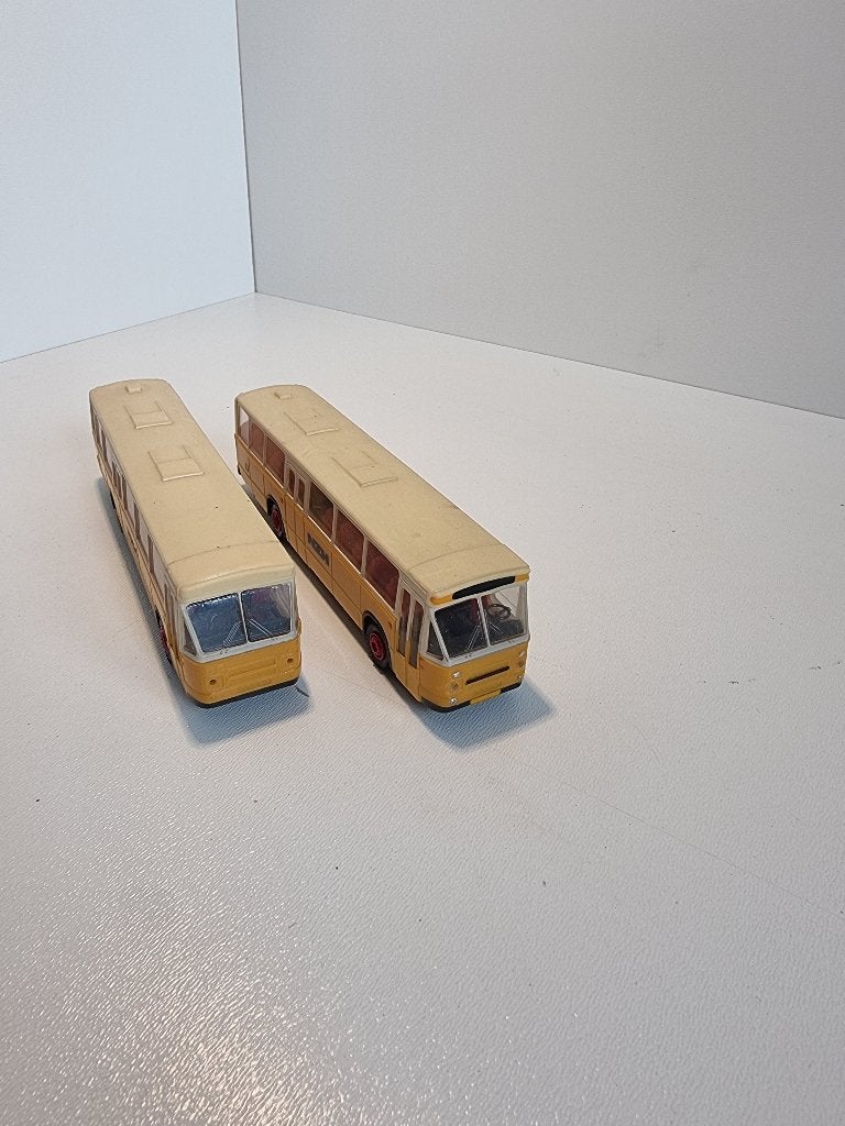 NZH bussen 2x, Hobby en Vrije tijd, Overige merken, Gelijkstroom, Overige typen, Ophalen of Verzenden