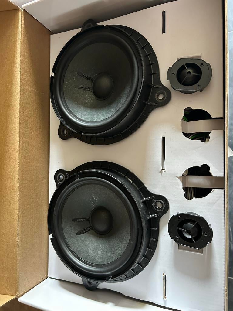 Nieuwe Originele Renault Trafic Speakers 2024, Ophalen of Verzenden, Nieuw