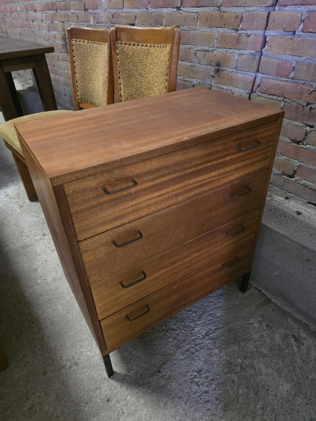 Vintage ladekast met 4 laden - Hout, Huis en Inrichting, Gebruikt, 100 tot 150 cm, 3 of 4 laden, 25 tot 50 cm