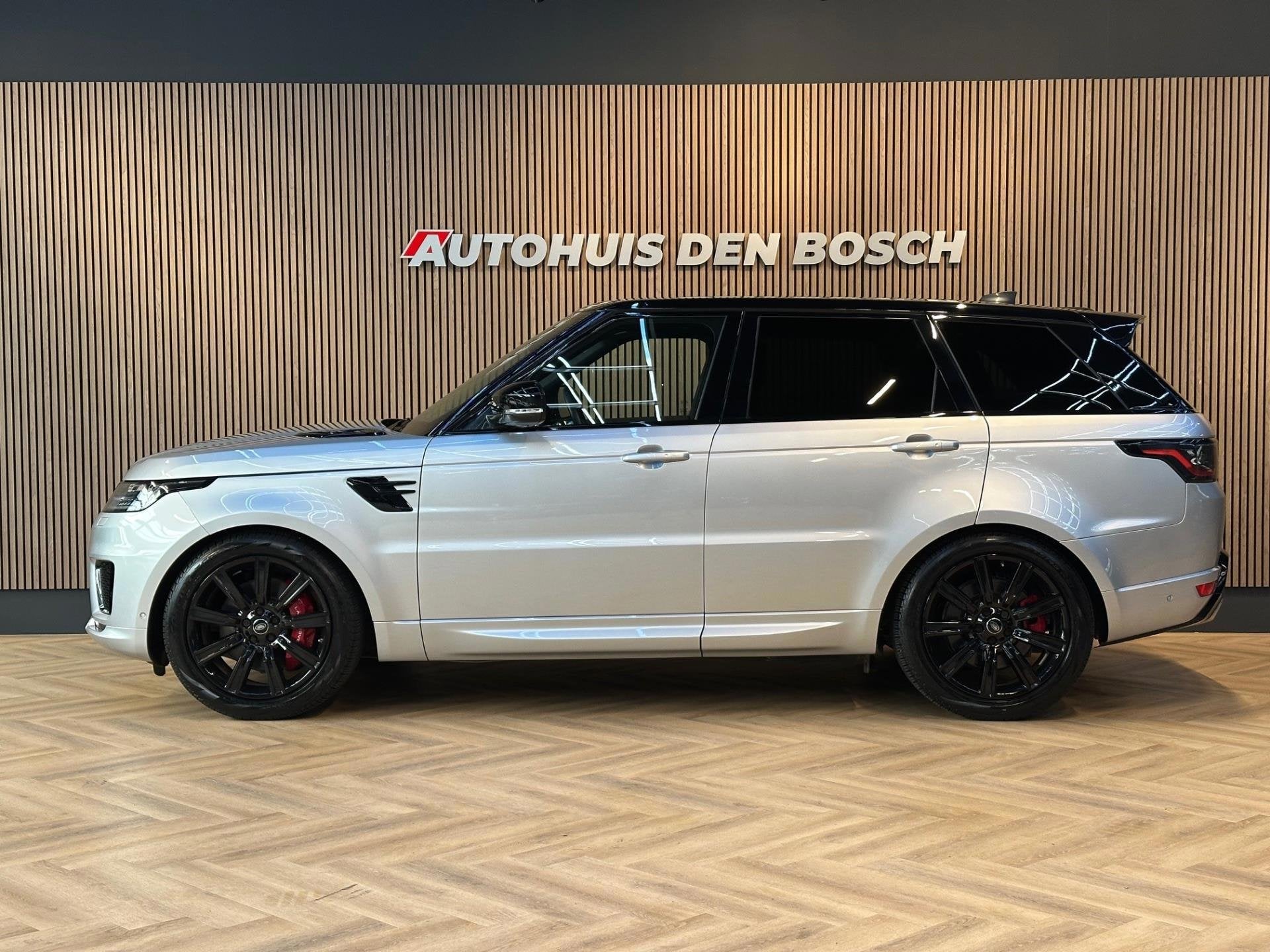 Land Rover Range Rover Sport P400e HSE Dynamic 404PK - Pano, Auto's, Land Rover, Automaat, Dealer onderhouden, 404 pk, Gebruikt