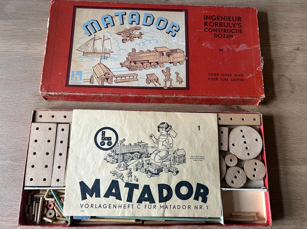 Matador nr 1 bouwdoos jaren 50, Ophalen of Verzenden