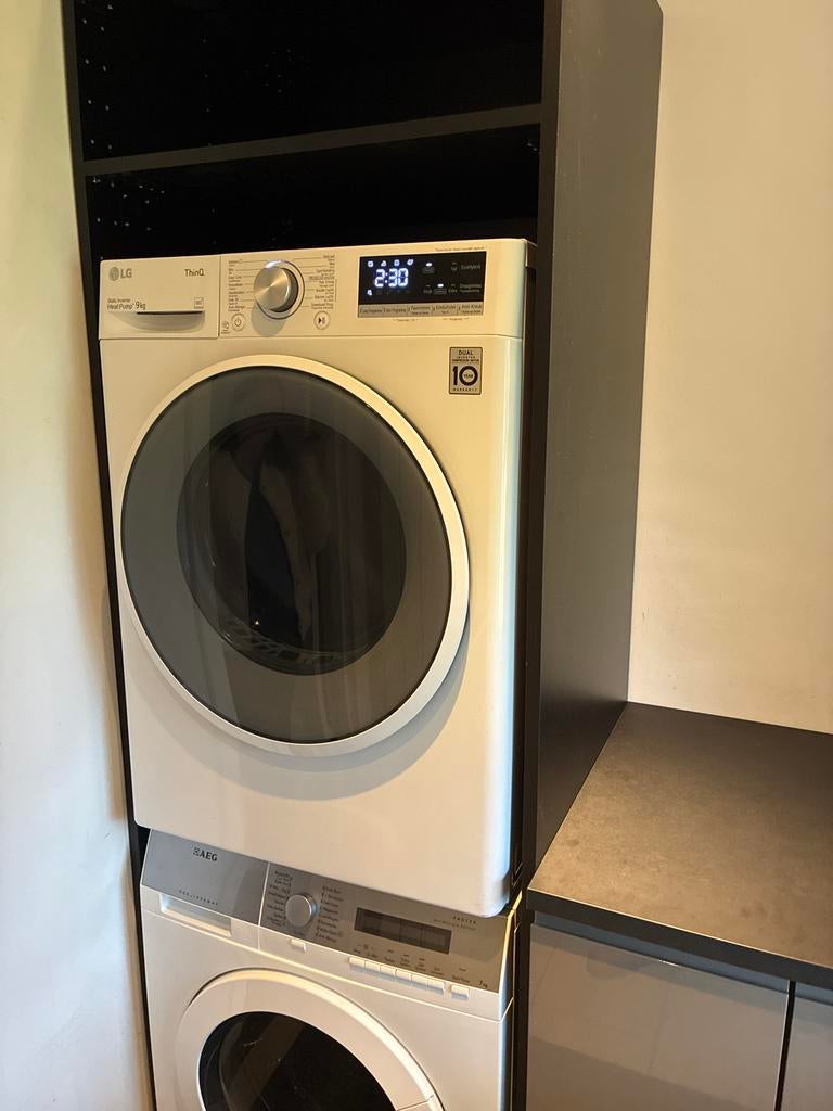 LG warmtepompdroger Dual Inverter 9 kg - Zo goed als nieuw, Ophalen, 8 tot 10 kg, Zo goed als nieuw, Voorlader