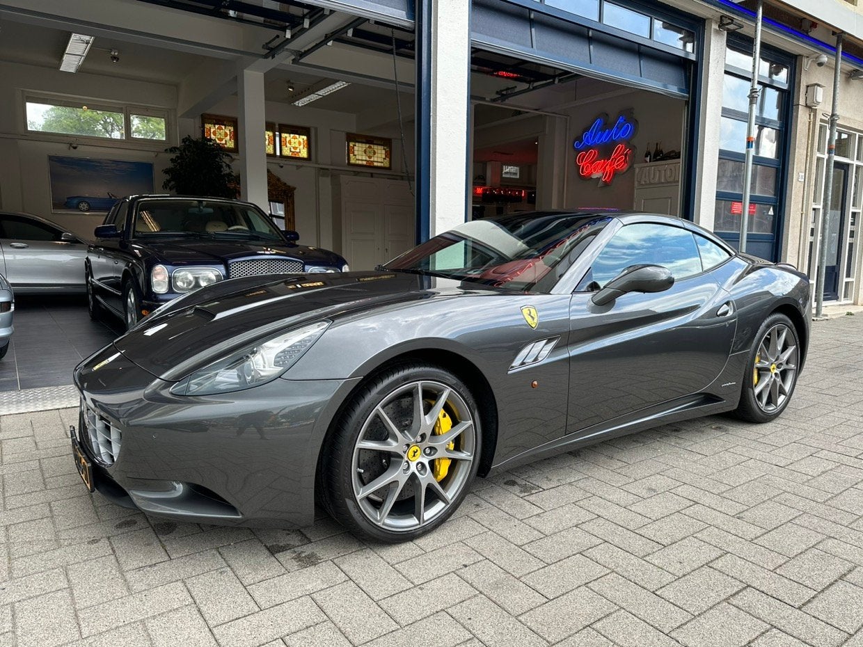 Ferrari California 4.3 V8 HELE 490 PK/KERAMISCHE REMMEN, Auto's, Ferrari, Automaat, Euro 5, Achterwielaandrijving, Gebruikt