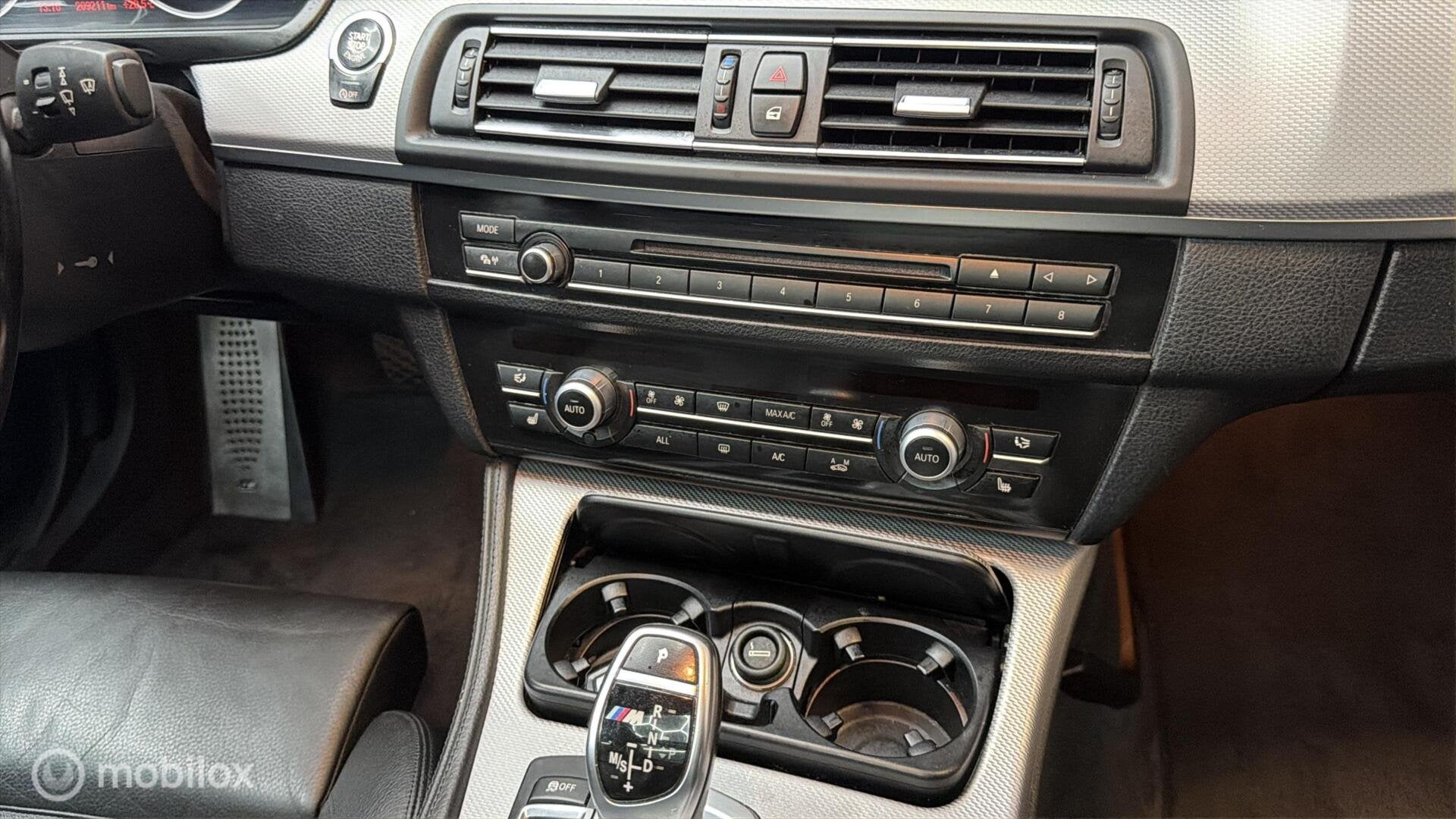 Foto 17 van BMW 5-serie Touring 520i High Executive