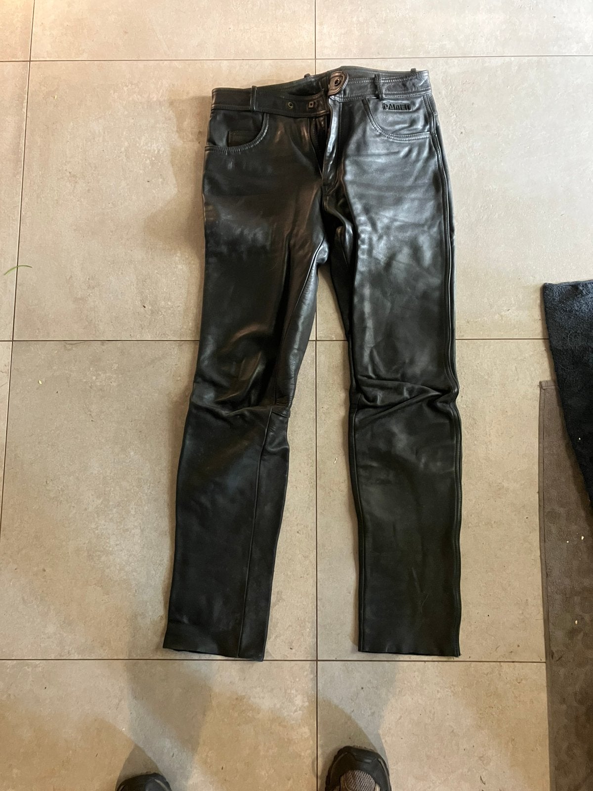 Lederen Motorbroek merk Damen leather maat 56, Motoren, Kleding | Motorkleding, Verzenden, Tweedehands, Heren, Broek | leer