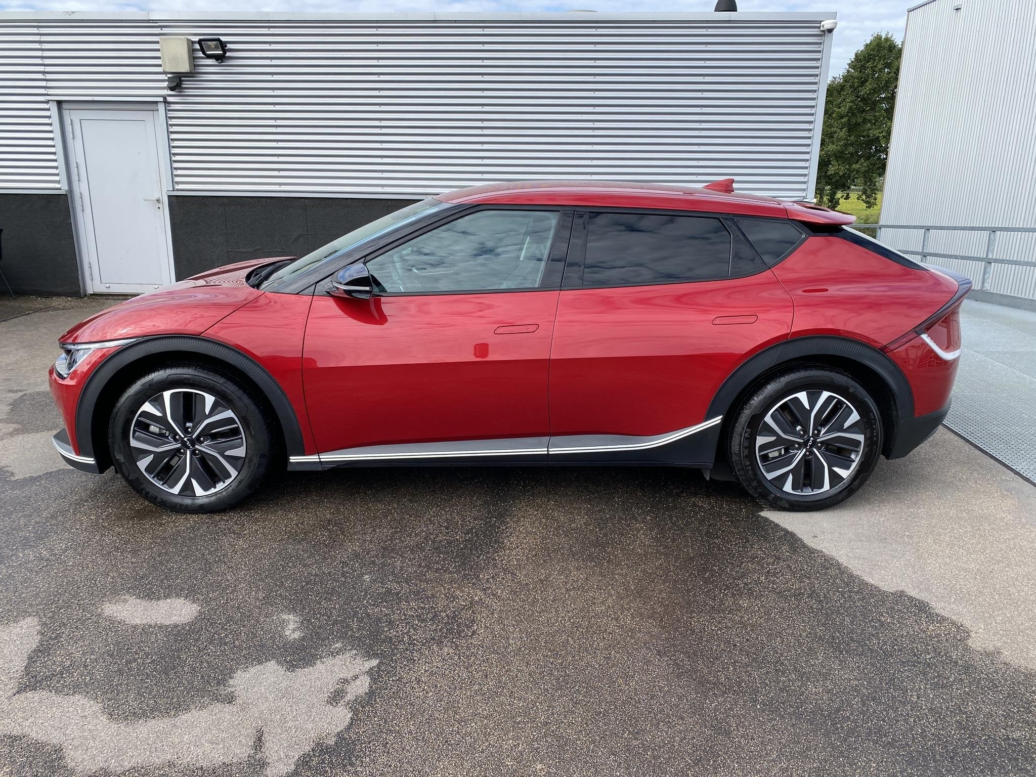Kia EV6 Air 58 kWh Navigatie, dodehoekdetectie, stoel- & stu, Automaat, Dealer onderhouden, Gebruikt, 750 kg