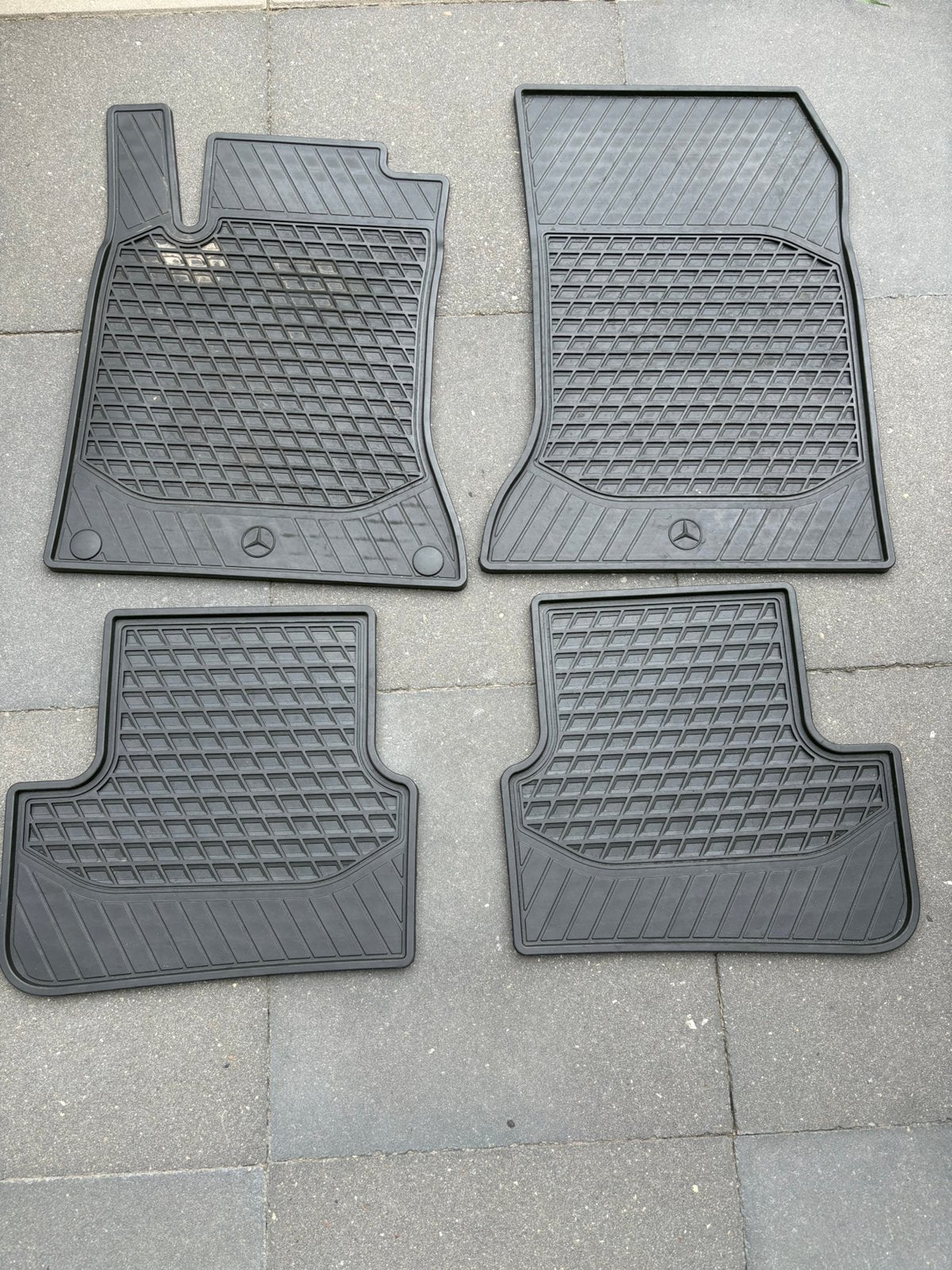 W176 rubber mattenset, Ophalen, Gebruikt