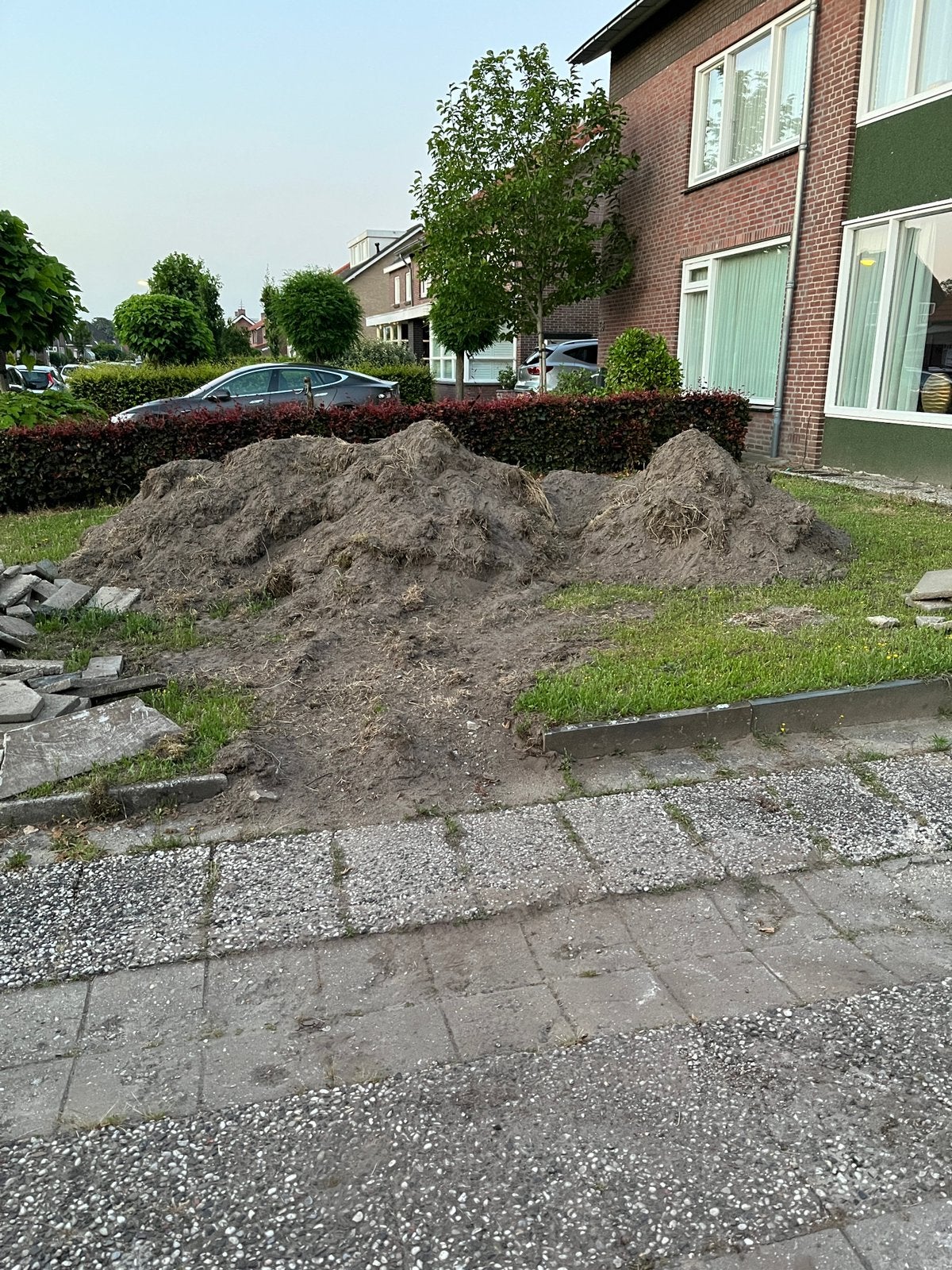 GRATIS Zwarte grond bereikbaar met aanhanger, Ophalen, Zo goed als nieuw, Overige typen
