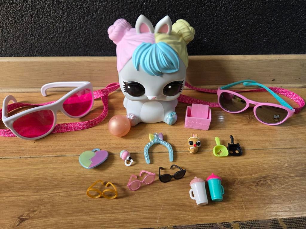 LOL Surprise Big Bunny spaarpot/rugtas met accessoires, Ophalen of Verzenden, Zo goed als nieuw, Meisje