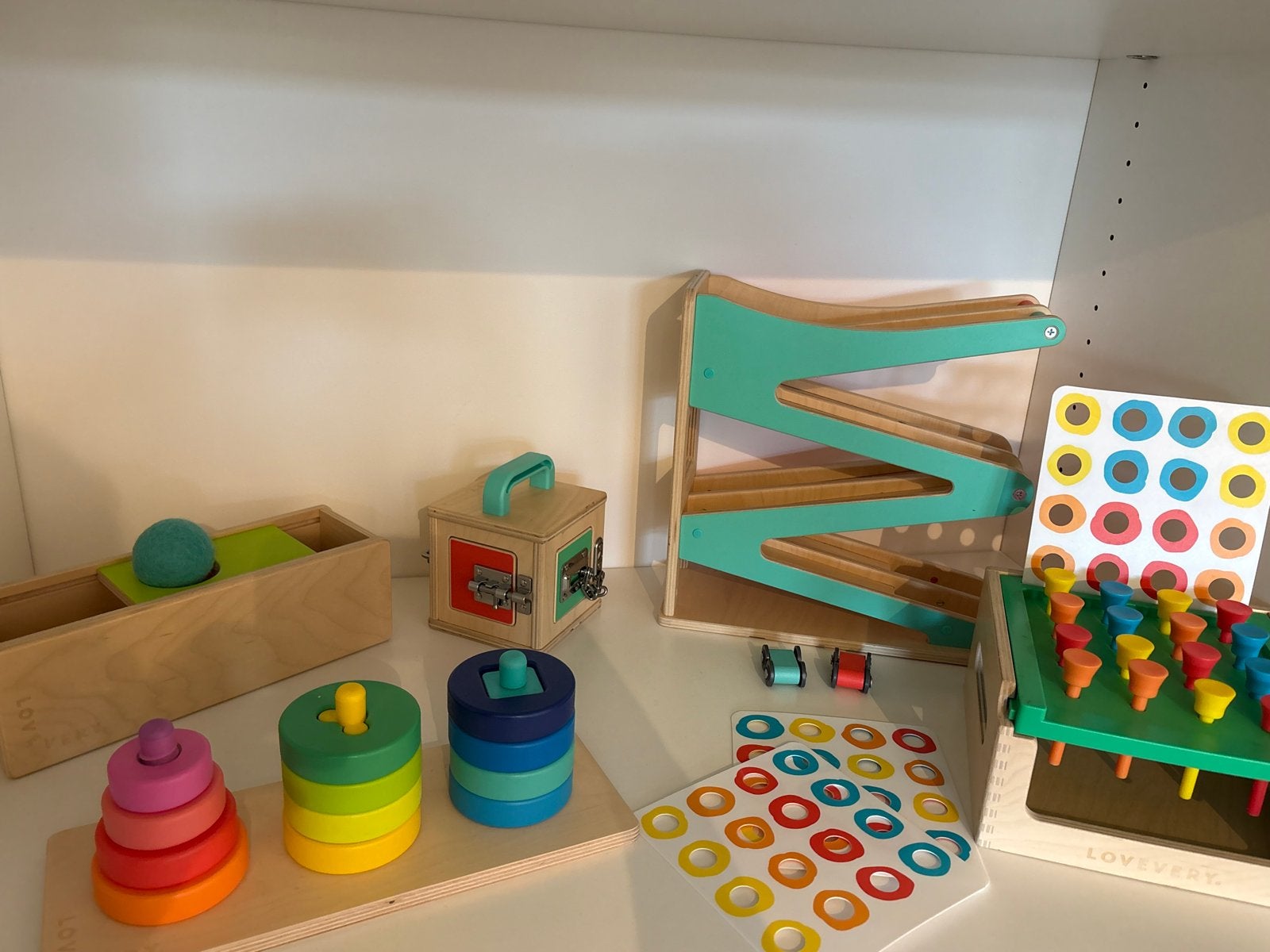 Lovevery Houten Speelgoed Set - Zo goed als nieuw, Kinderen en Baby's, Ophalen, Zo goed als nieuw, Bouwen