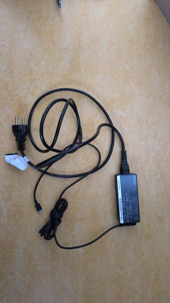 Lenovo USB-C Oplader 65W - Zo goed als nieuw, Computers en Software, Laptop-opladers, Ophalen of Verzenden, Zo goed als nieuw