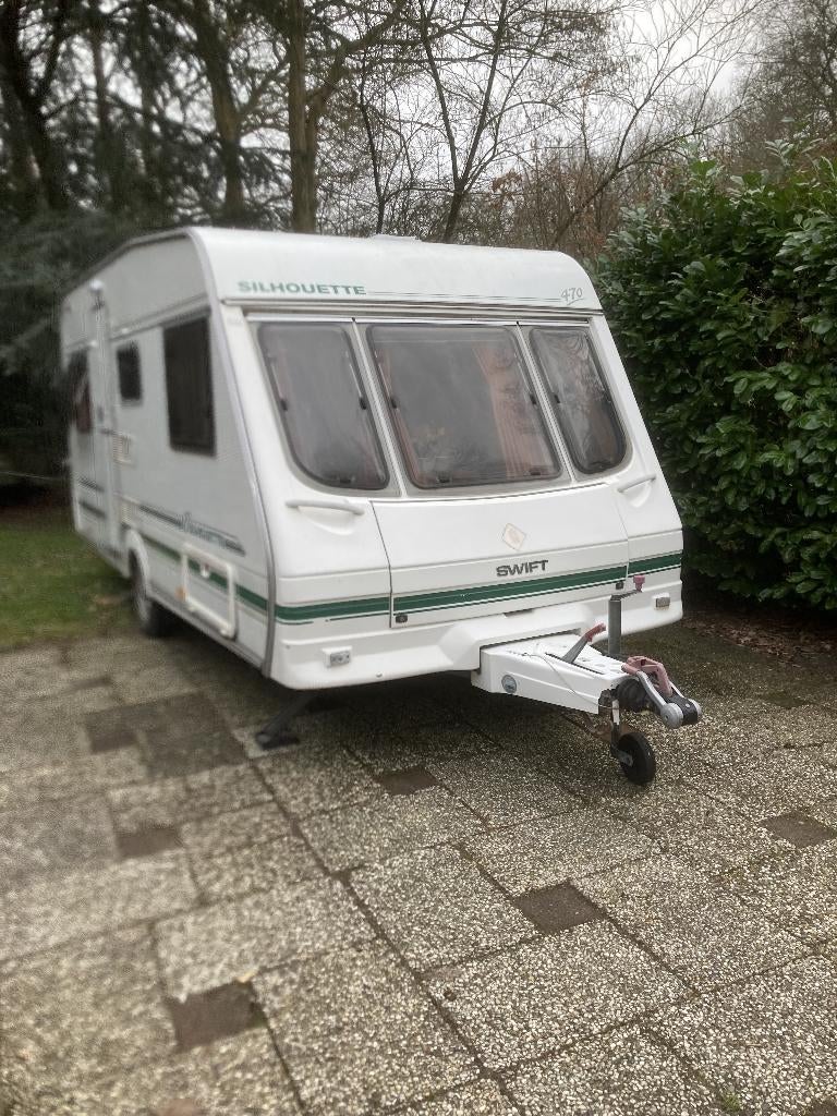 Swift Silhouette 470 Caravan, Caravans en Kamperen, Caravans, Rondzit, Omvormbare zithoek, 750 - 1000 kg, Particulier