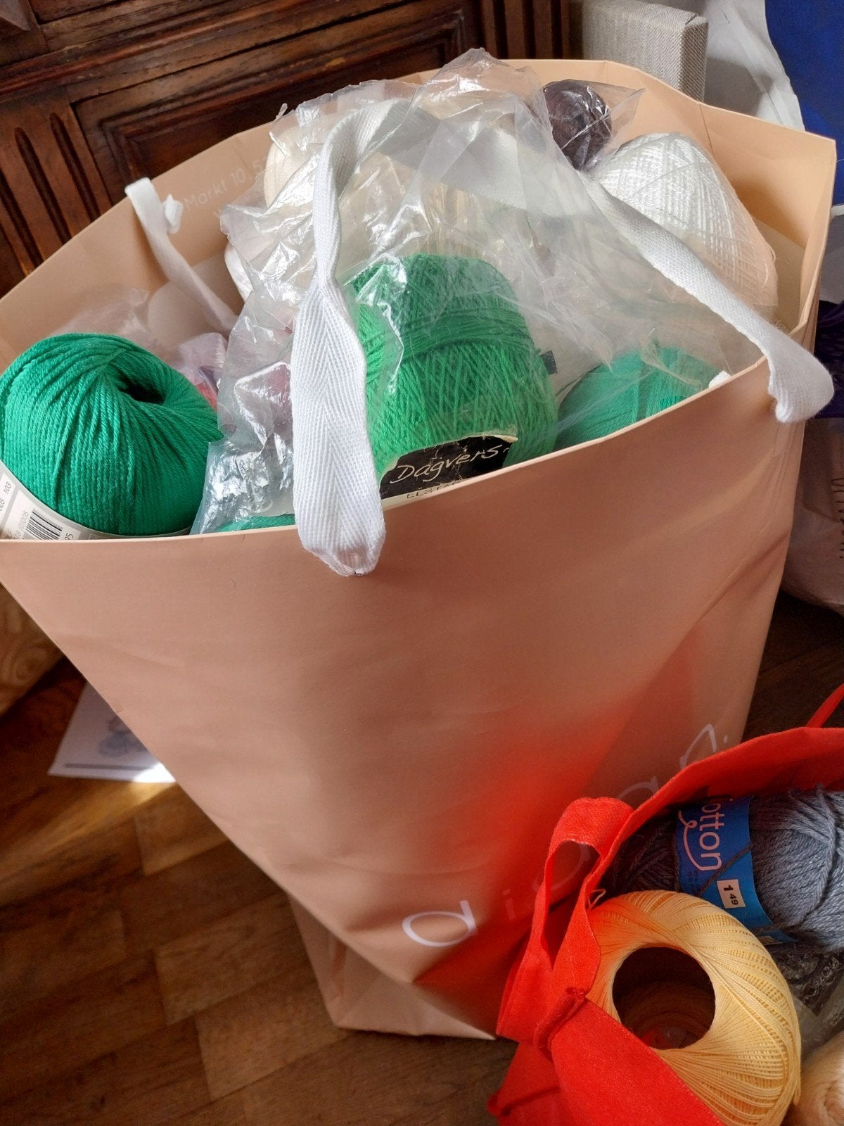 Grote partij katoenen garen (100+ bollen) en tassen, Ophalen of Verzenden
