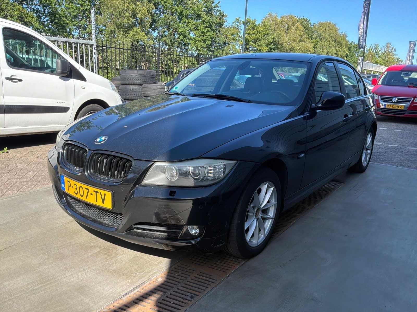 2011 BMW 3-serie 320i Bns L. M Sport Personenauto, Automaat, Euro 5, 4 cilinders, Zwart