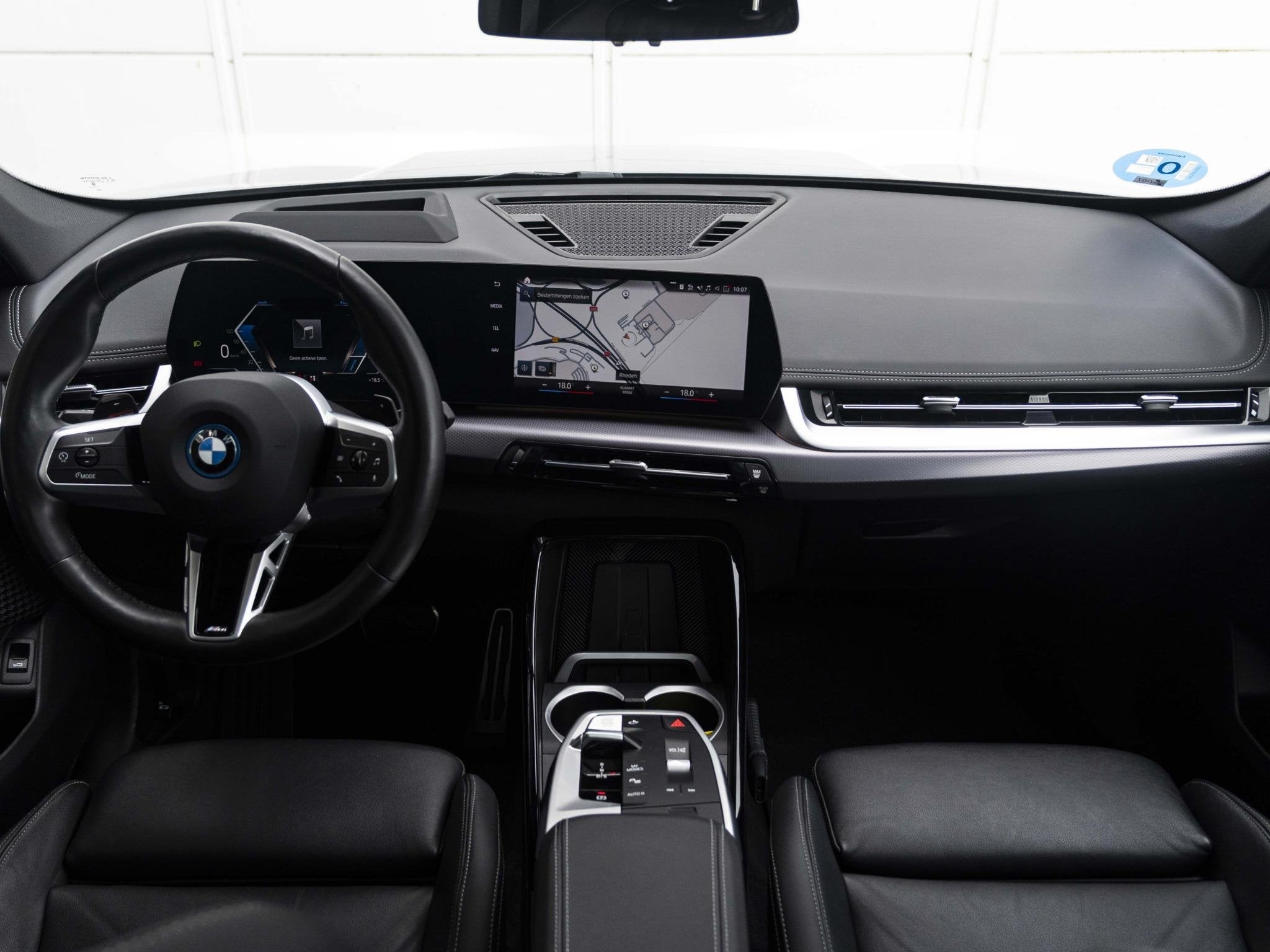 BMW X1 xDrive30e | M Sportpakket | Innovation Pack | Travel, Stof, 105 min, Plug-in hybride, Bedrijf
