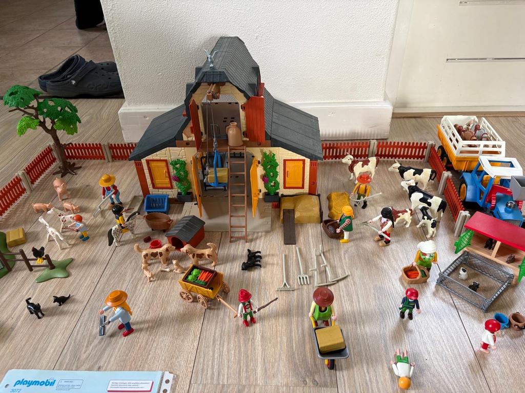 Playmobil 3072 Boerderij met veel extra's en dieren, Kinderen en Baby's, Speelgoed | Playmobil, Ophalen of Verzenden, Zo goed als nieuw