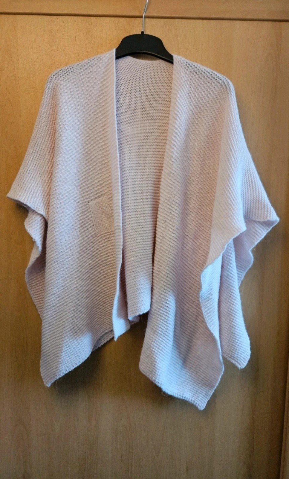 Babyroze zomer poncho / sjaal, viscose alcapamix als NIEUW!, Kleding | Dames, Ophalen of Verzenden, Zo goed als nieuw, Roze