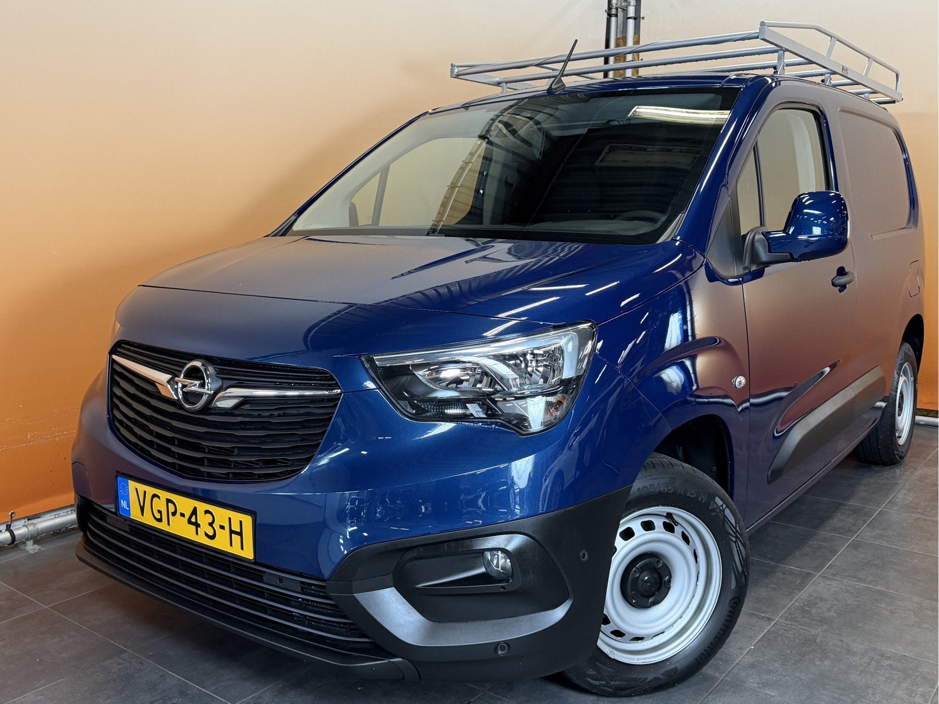Opel Combo 1.5D L1H1 Edition Sortimo | trekhaak | imperial, Voorwielaandrijving, Dealer onderhouden, Stof, Gebruikt
