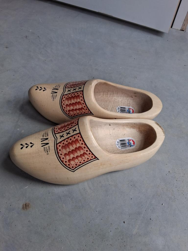 Traditionele Nederlandse Klompen - Maat 47, Kleding | Dames, Schoenen, Zo goed als nieuw, Overige typen, Beige, Ophalen of Verzenden
