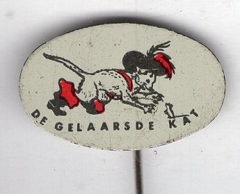 De Gelaarsde Kat blik sprookjes speldje ( W_191), Verzenden, Zo goed als nieuw, Figuurtje, Speldje of Pin