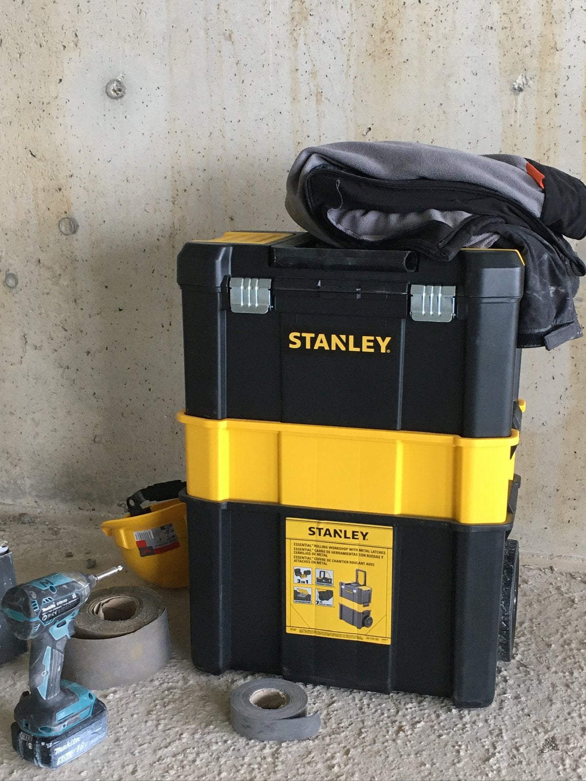 Stanley Gereedschapskist op Wielen - Essentieel, Doe-het-zelf en Verbouw, Gereedschapskisten, Gebruikt, Ophalen