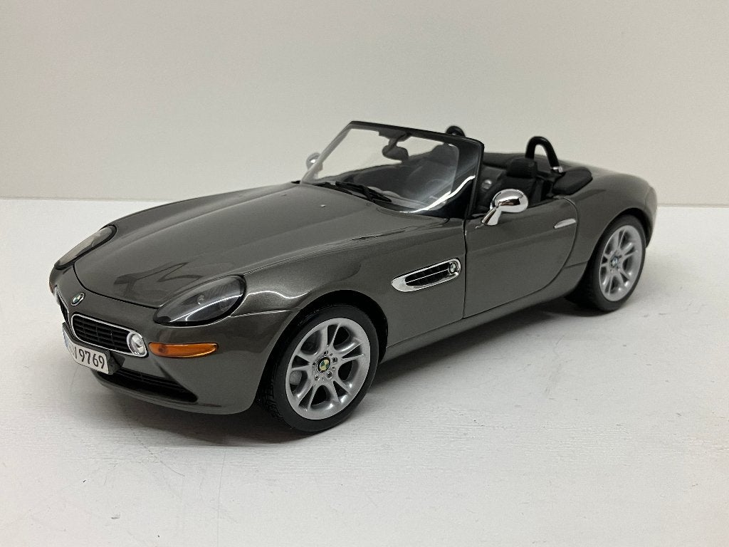 BMW Z8 Roadster van 2000 "Stratus Grey" 1/18 Kyosho, Ophalen of Verzenden, Nieuw, Auto, Kyosho