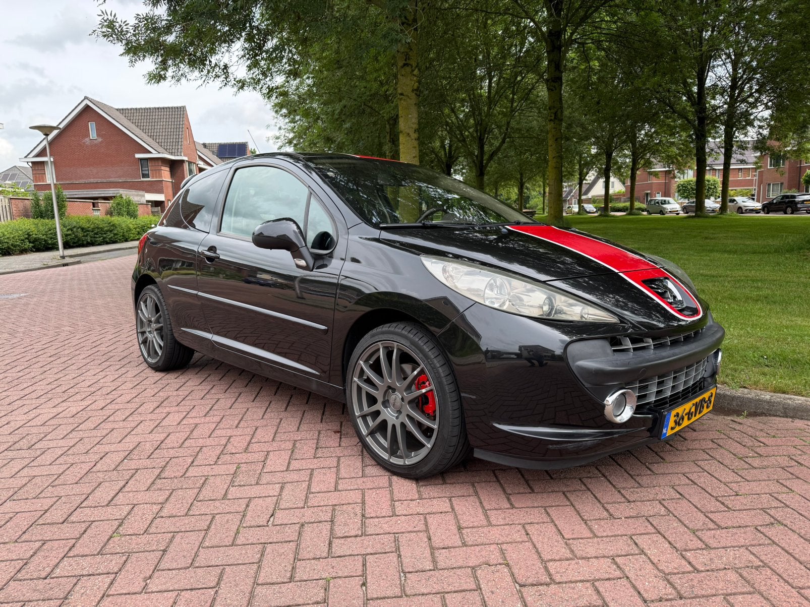 Peugeot 207 1.6 THP 16V Turbo 3DRS Zwart, Auto's, Voorwielaandrijving, 4 cilinders, 4 stoelen, Zwart