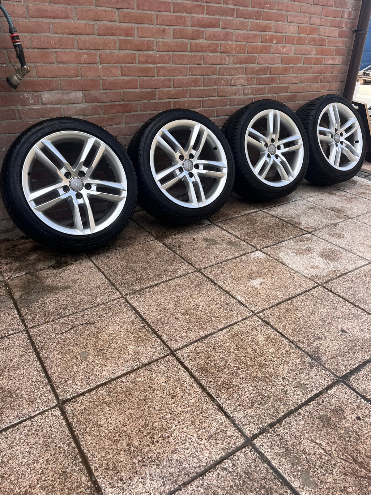 Audi velgen 18’’ origineel met all season banden, Auto-onderdelen, Banden en Velgen, 18 inch, 245 mm, Velg(en), Ophalen of Verzenden