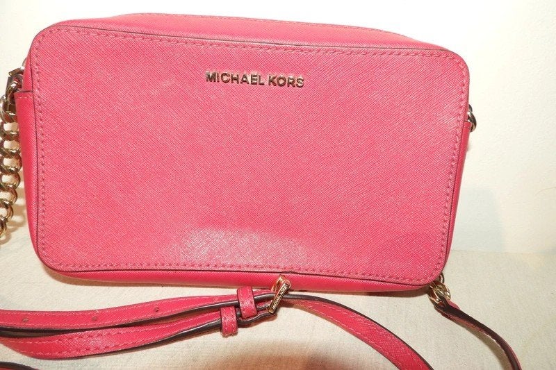 Michael Kors roze schouder tas gouden hardware, Sieraden, Tassen en Uiterlijk, Tassen | Damestassen, Verzenden, Gebruikt, Roze