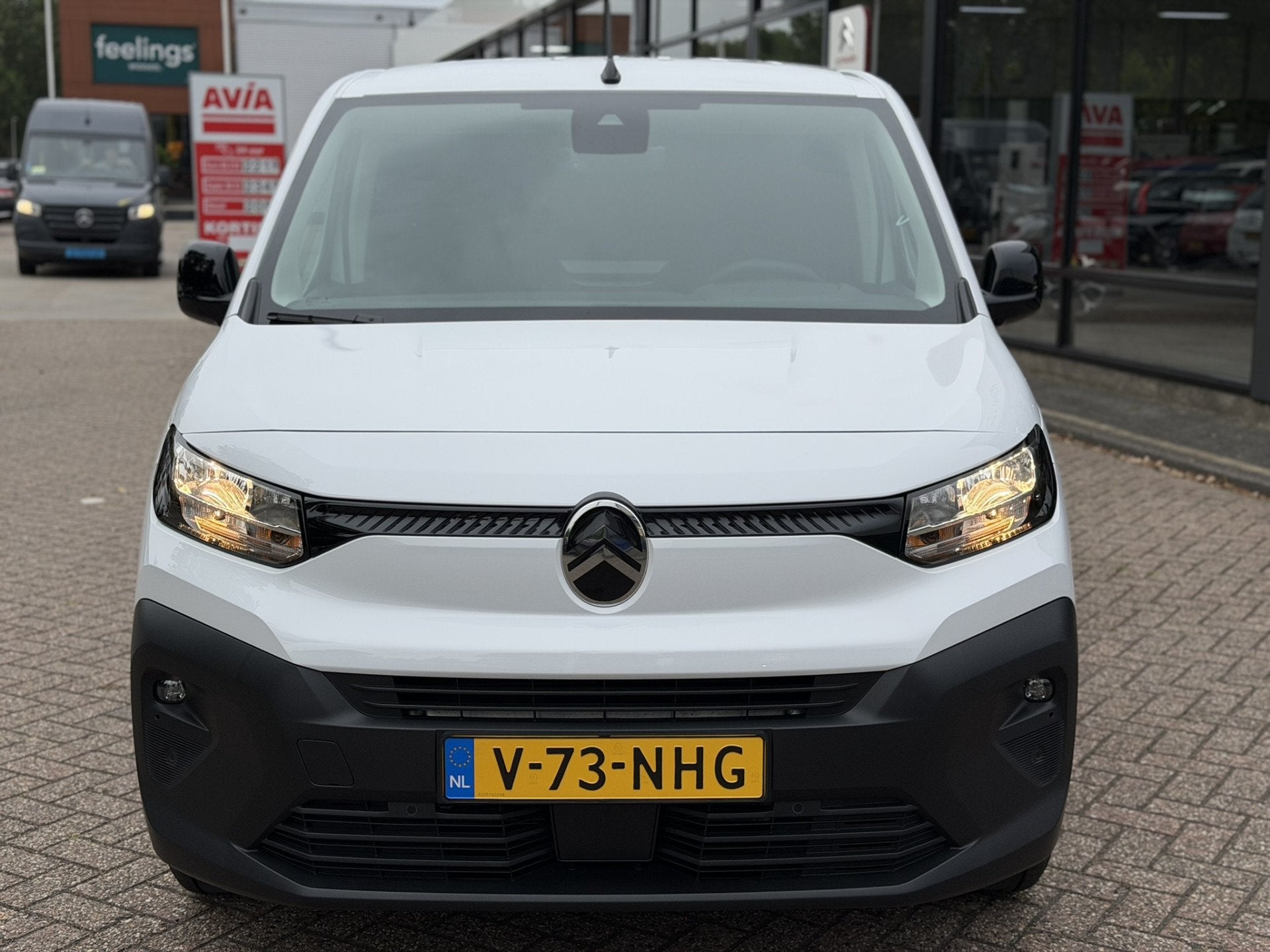 Citroën E-Berlingo 136 L2 50 kWh Tot 8 jaar garantie Camera, Gebruikt, Zwart, Citroën, Wit