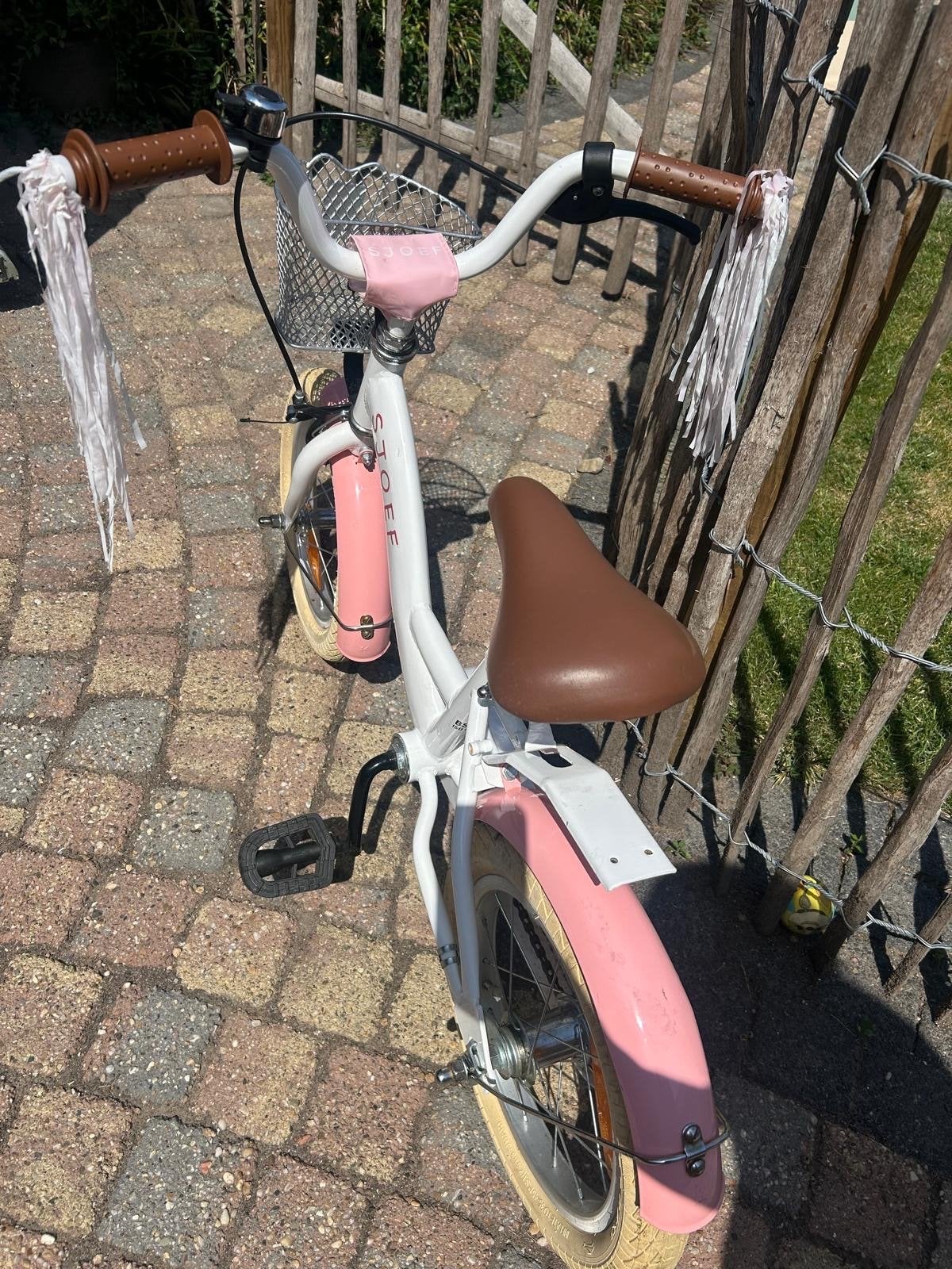 Sjoef 12 inch meisjesfiets - Zo goed als nieuw, Ophalen, Terugtraprem, 14 inch of minder, Handrem