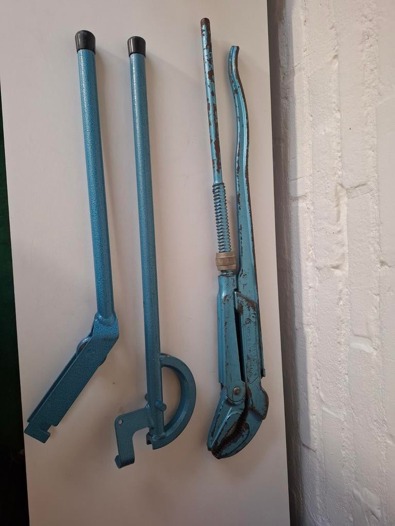 Set van 3 buigtangen en 1 pijpsleutel, Doe-het-zelf en Verbouw, Gereedschap | Handgereedschap, Gebruikt, Ophalen of Verzenden