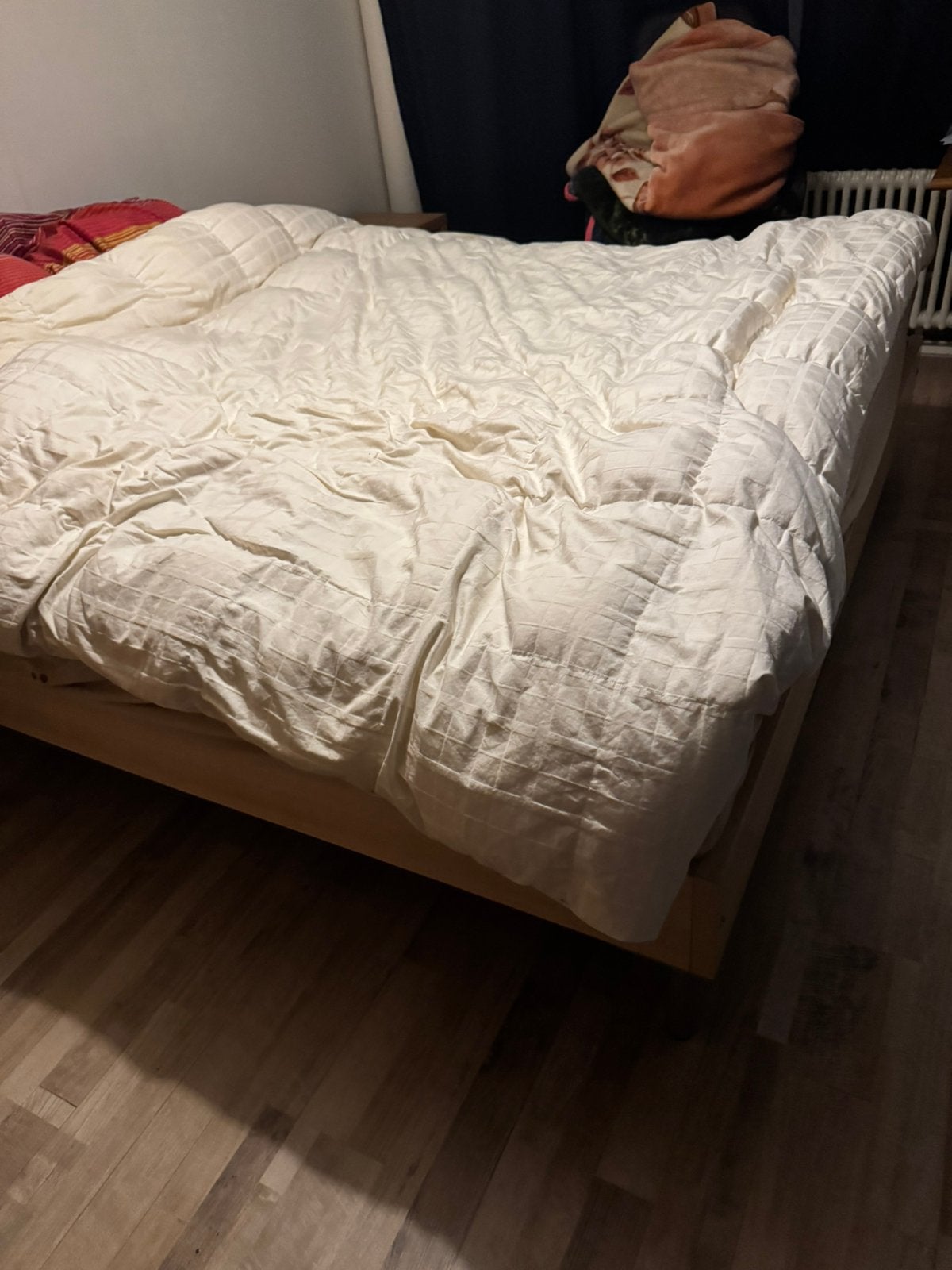 Bed 180x200, Huis en Inrichting, Beige, Tweepersoons, Ophalen of Verzenden, Zo goed als nieuw